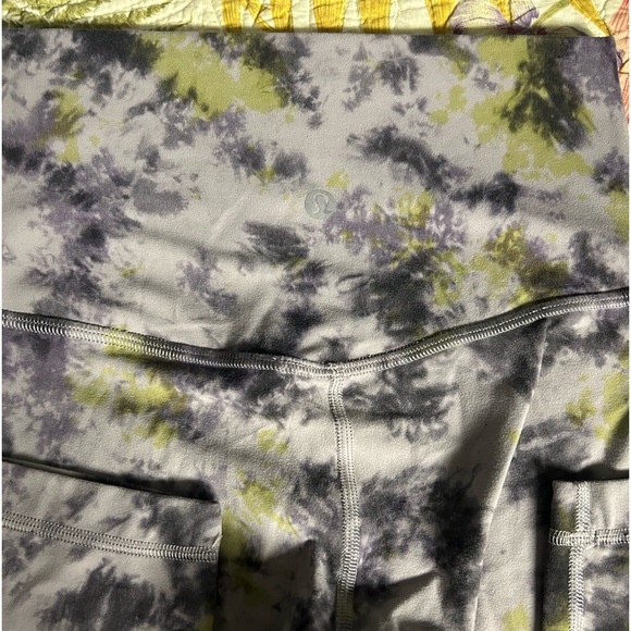 Lululemon Align High-Rise Crops 23
Radial Tie Dye Mauve Grey Multi - Picture 7 of 8